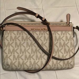 Michael Kors purse